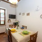 Sant'eugenia91 - Fuori Le Mura Con Parcheggio - Naonbnb アパート *