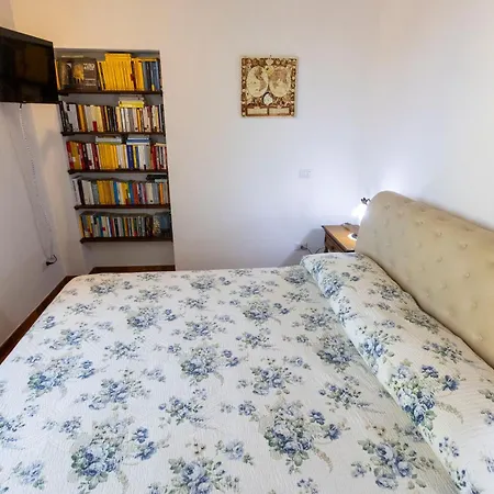 Apartment Sant'eugenia91 - Fuori Le Mura Con Parcheggio - Naonbnb