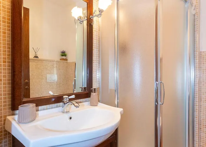 Apartment Sant'eugenia91 - Fuori Le Mura Con Parcheggio - Naonbnb *