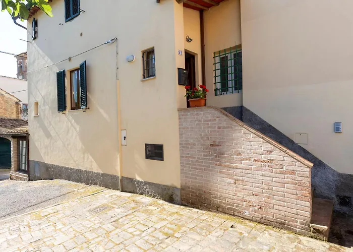 Sant'eugenia91 - Fuori Le Mura Con Parcheggio - Naonbnb Apartmán Siena